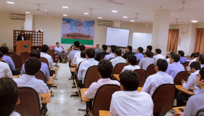 IIFT Kolkata students listening patiently to the speakers